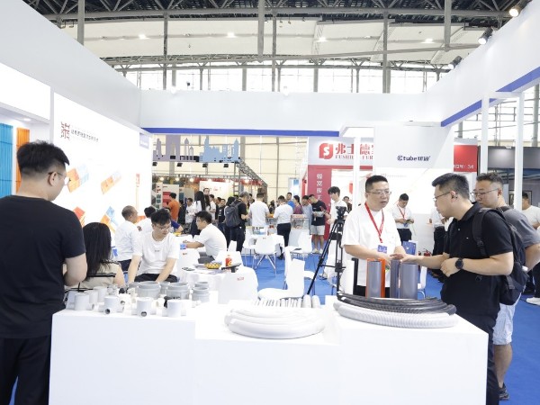 "啟新篇，建未來” —— 材通管業廣州建博會精彩回顧