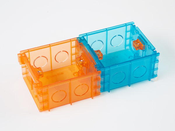 PVC透明86自扣無縫底盒 PVC透明86自扣無縫底盒